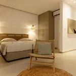 Andreotis Apts Apartahotel 4*