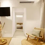 Andreotis Apts Apartahotel 4*