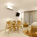Andreotis Apts Apartahotel 4*
