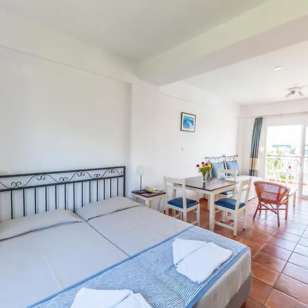 Andreotis Apts Апарт-отель Протарас