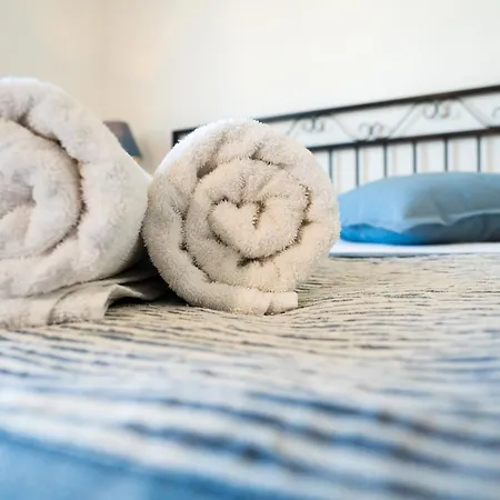 Andreotis Apts 아파트호텔